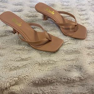 Sandal